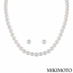 Mikimoto Yellow Gold Diamond & Pearl Suite